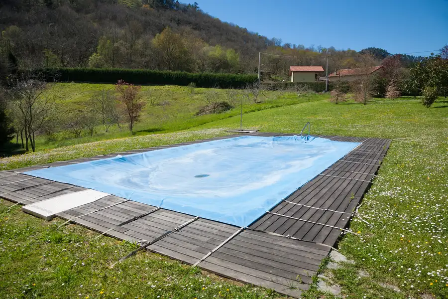 Pool Closing Tips For Long Term Water Quality in East Meadow, NY Pool Closing Tips For Long Term Water Quality in East Meadow, NY